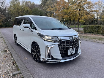 Used Toyota Alphard 2021 for sale - 76397956: Photo