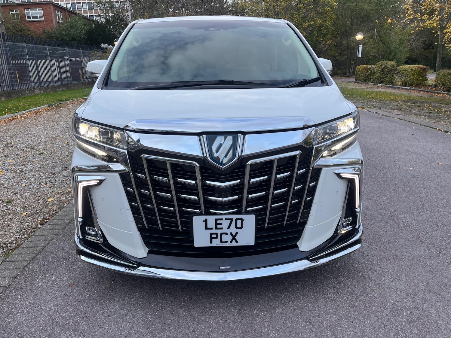 Used Toyota Alphard for sale - 76397956: Photo 4