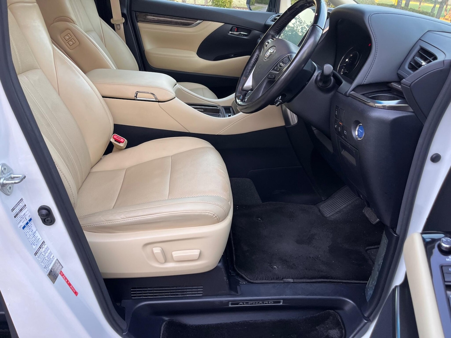 Used Toyota Alphard for sale - 76397956: Photo 46