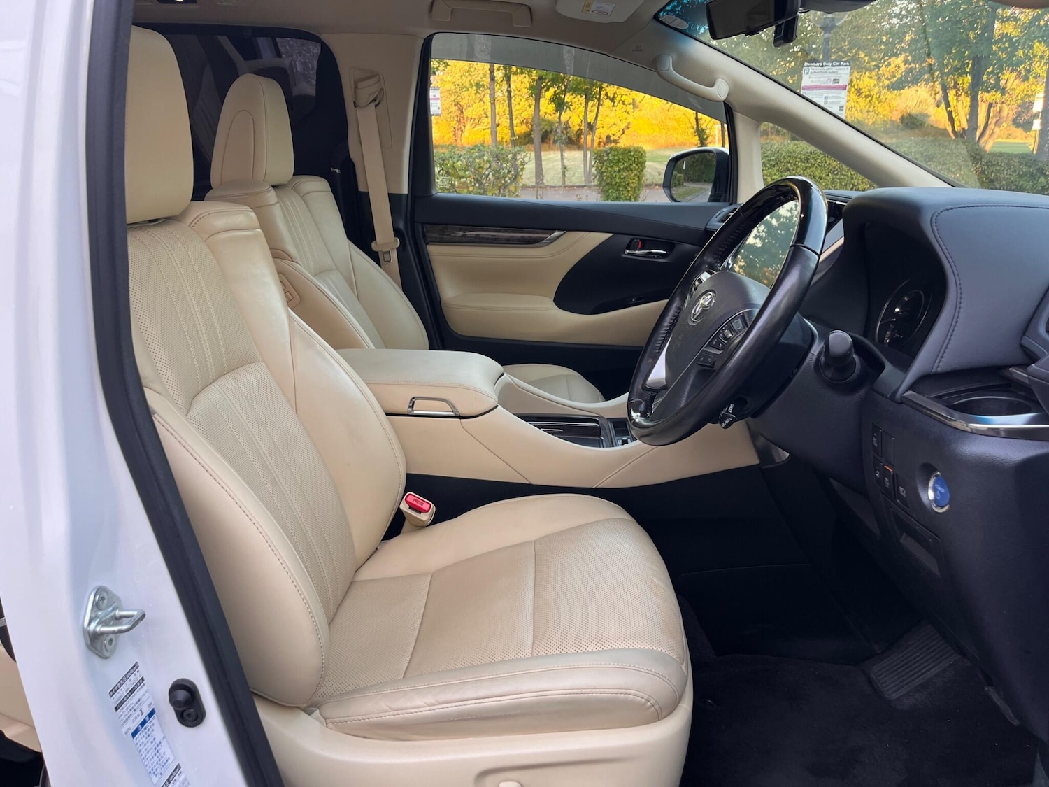 Used Toyota Alphard for sale - 76397956: Photo 47