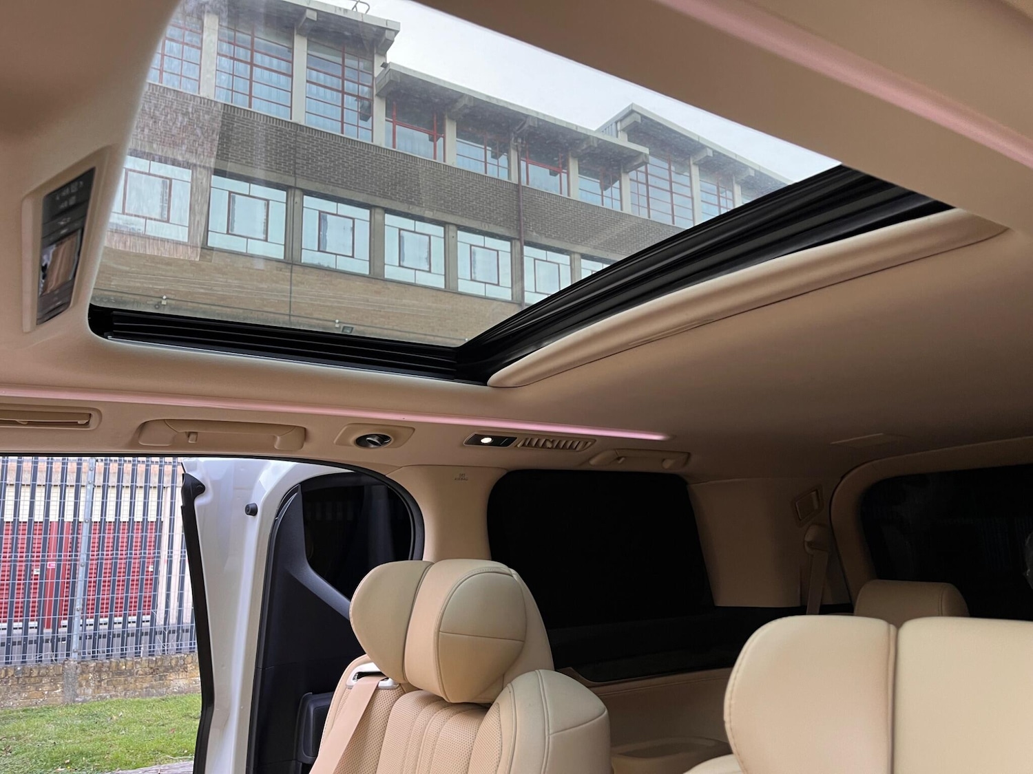 Used Toyota Alphard for sale - 76397956: Photo 57