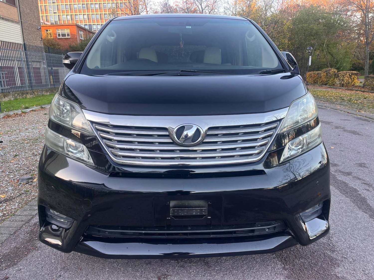 Used Toyota Vellfire for sale - 76522369: Photo 12