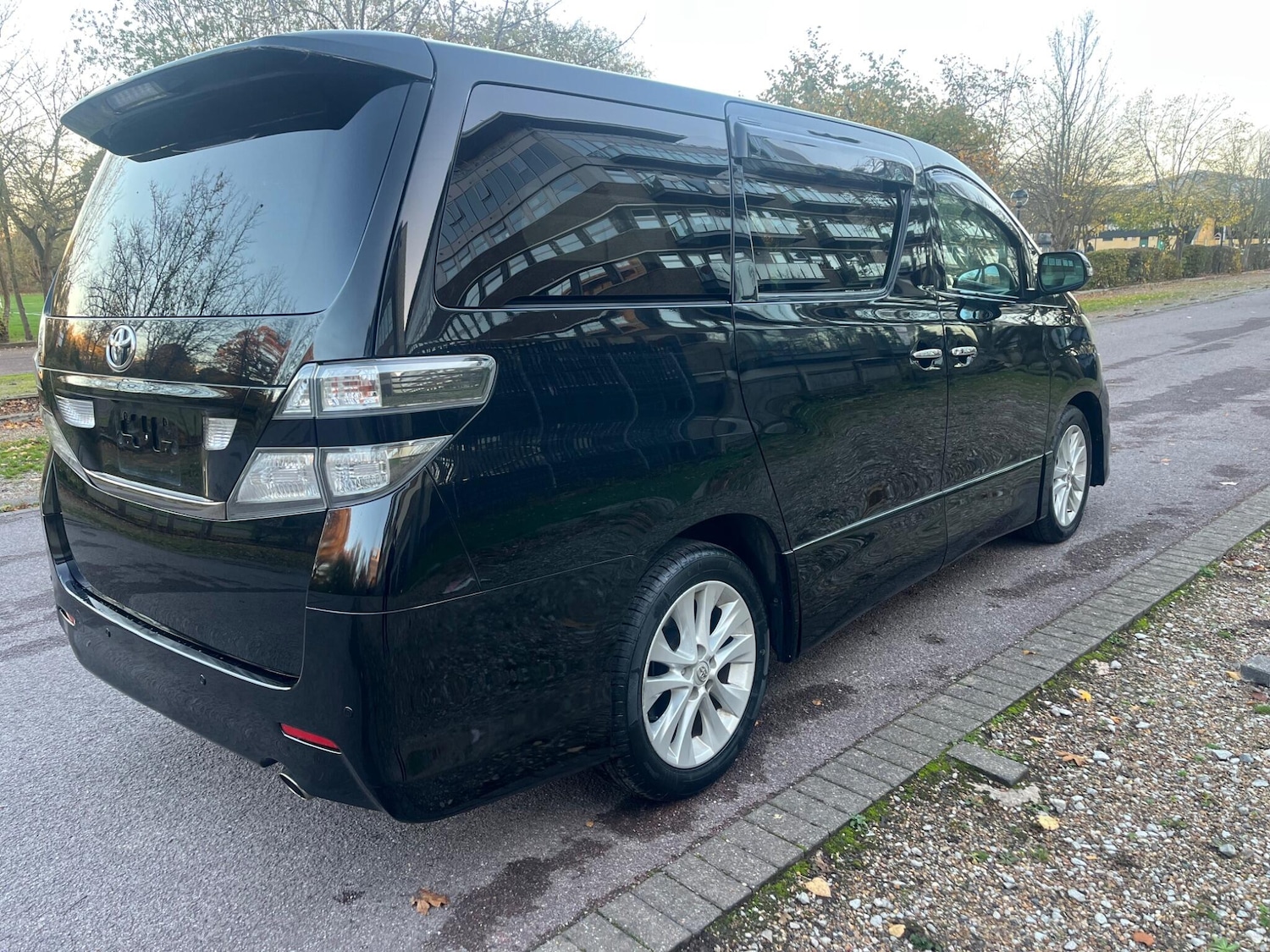 Used Toyota Vellfire for sale - 76522369: Photo 25