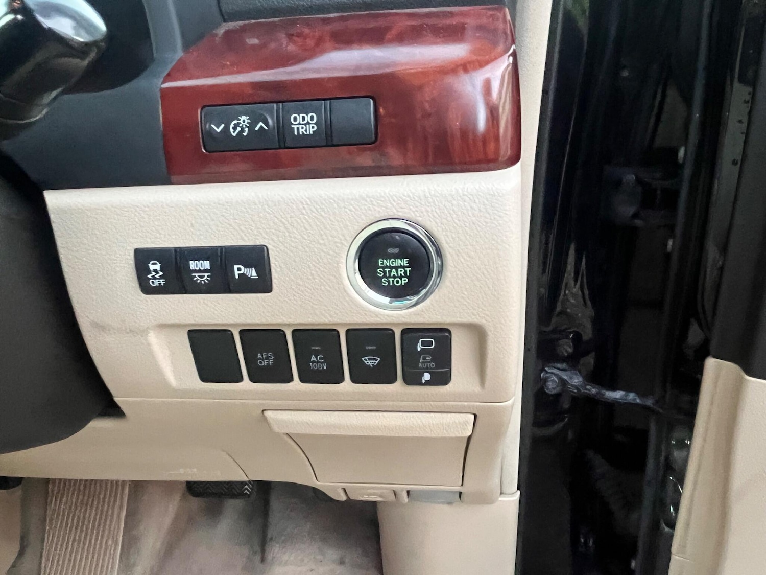 Used Toyota Vellfire for sale - 76522369: Photo 39
