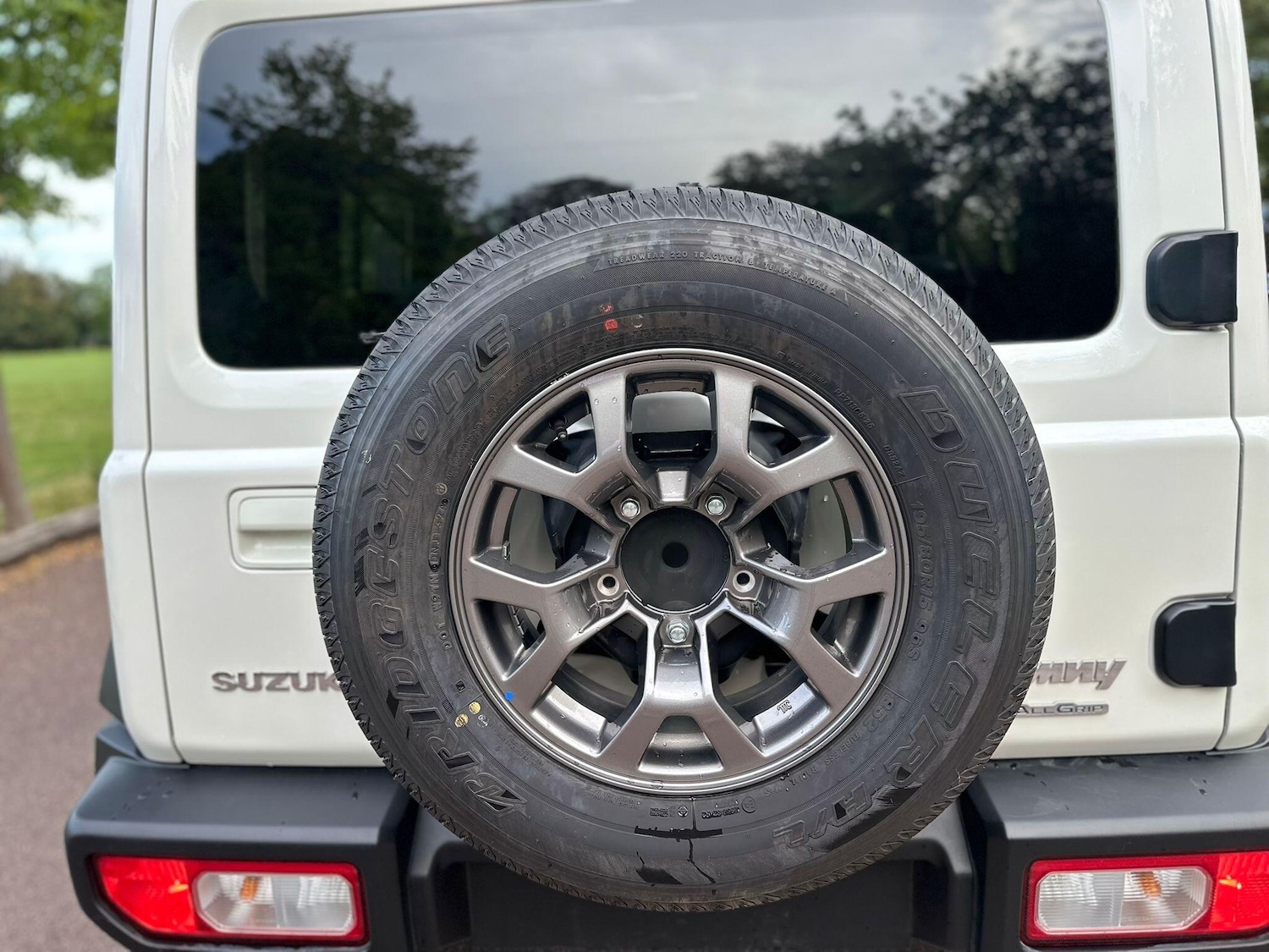 Used Suzuki Jimny for sale - 76476444: Photo 10