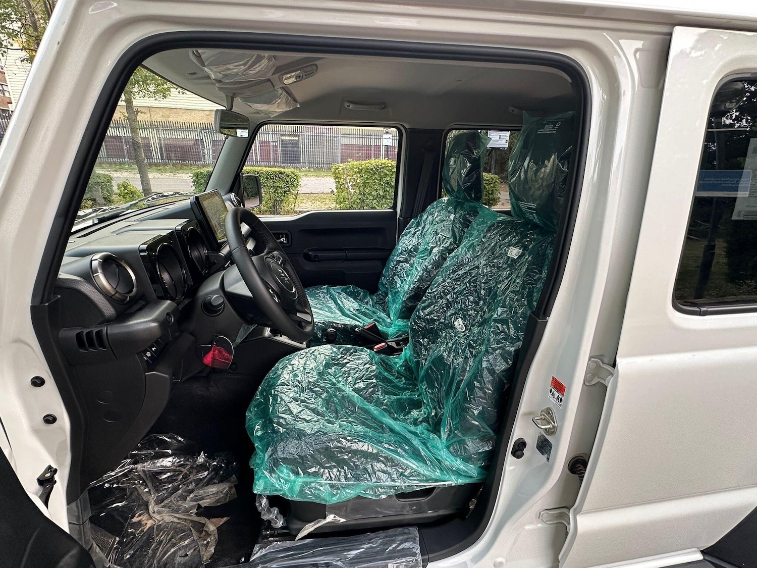 Used Suzuki Jimny for sale - 76476444: Photo 13