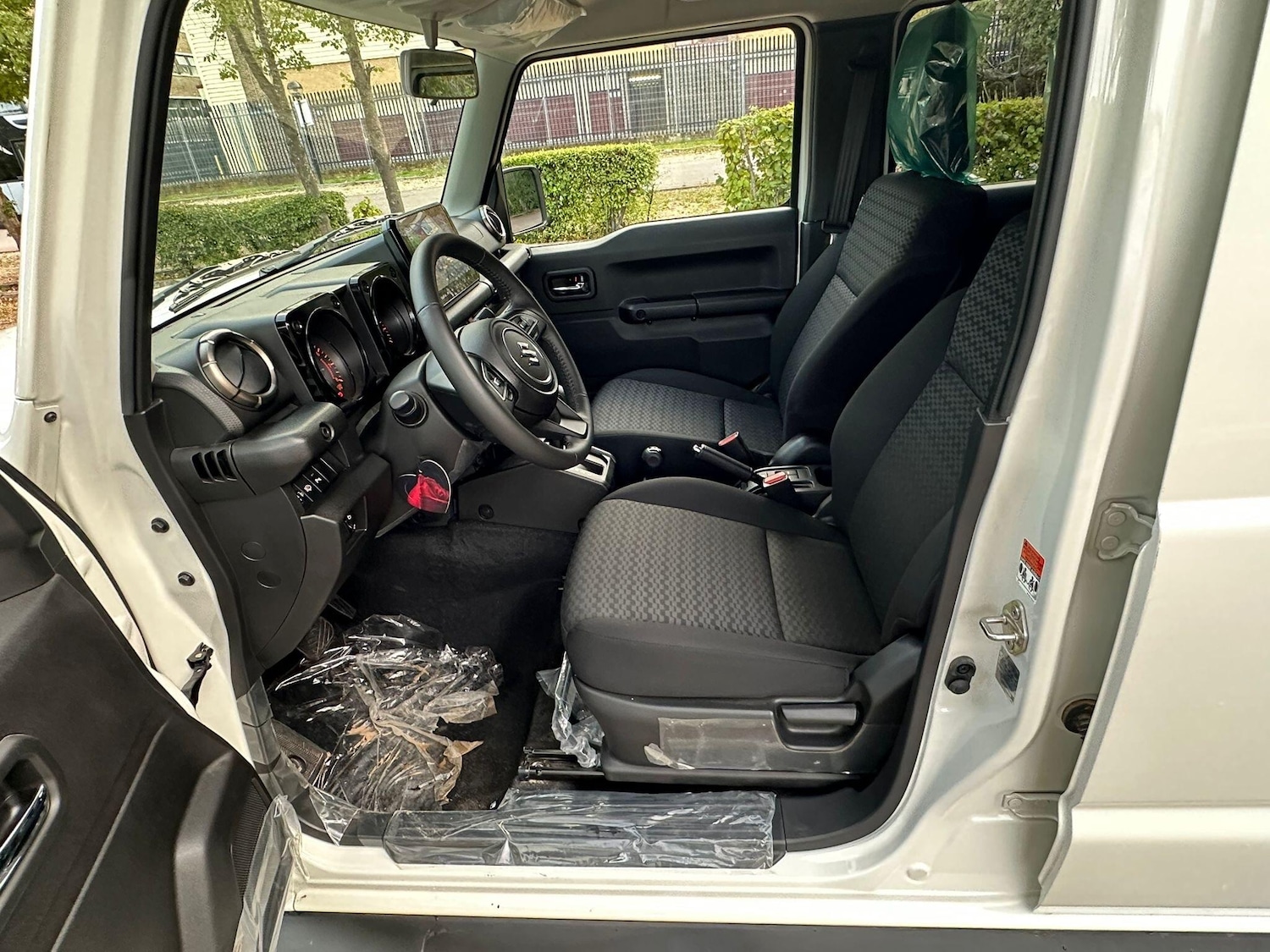 Used Suzuki Jimny for sale - 76476444: Photo 17