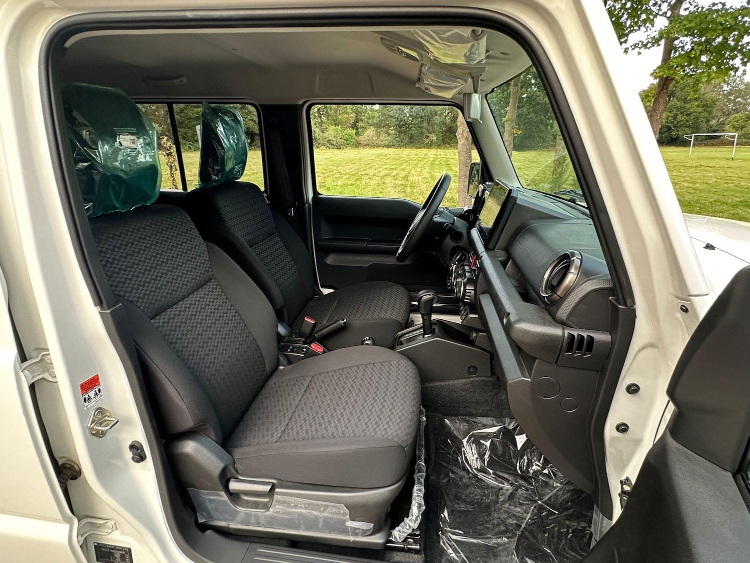 Used Suzuki Jimny for sale - 76476444: Photo 22