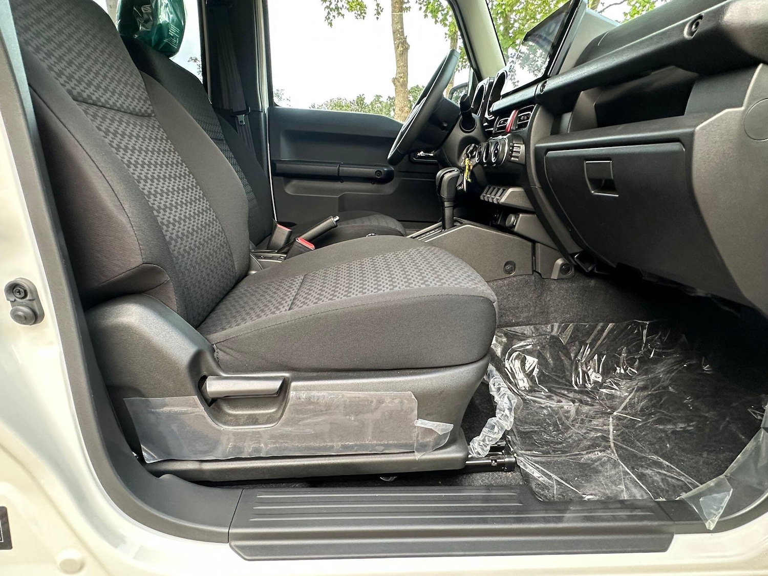 Used Suzuki Jimny for sale - 76476444: Photo 24