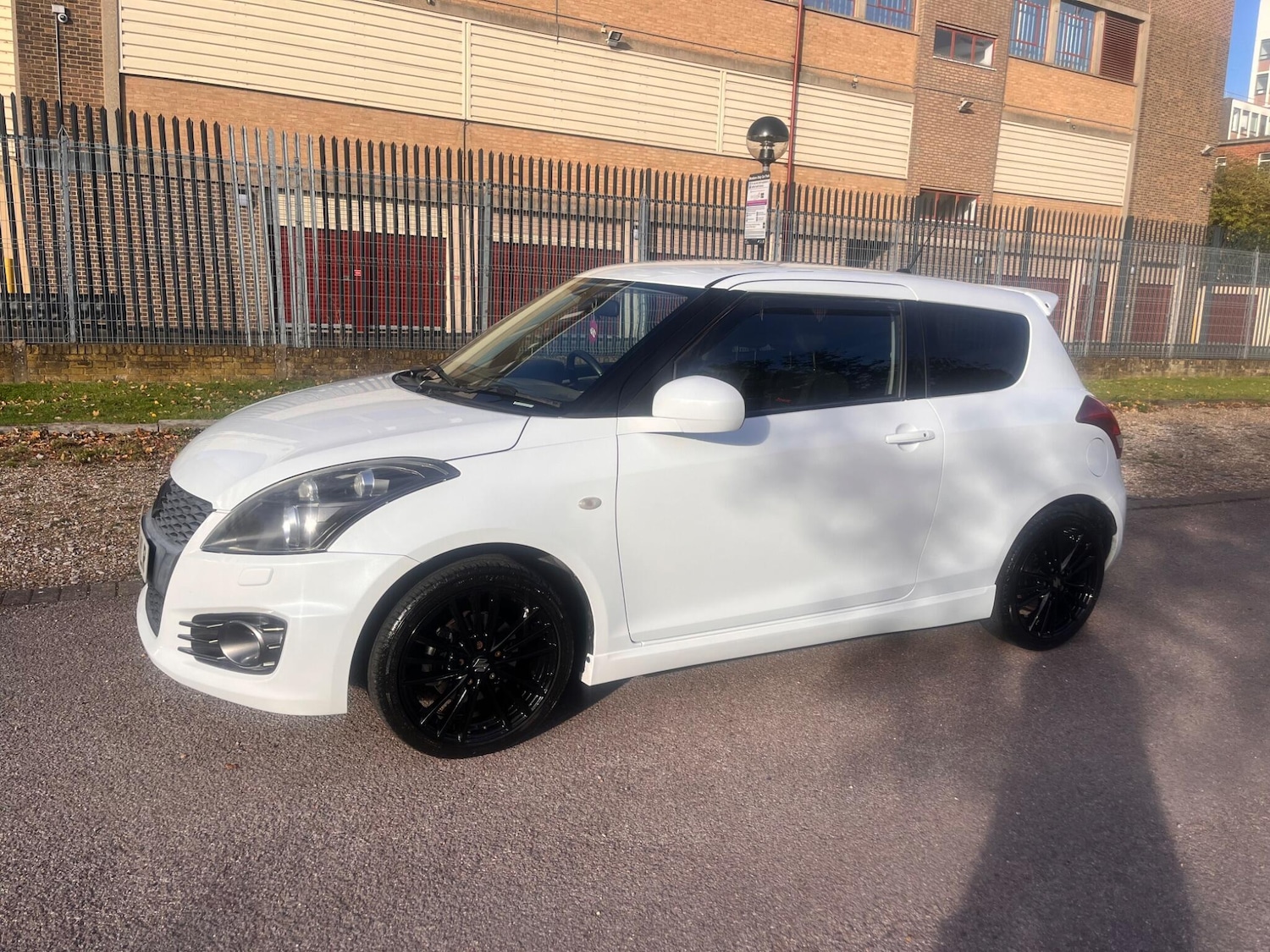 Used Suzuki Swift 2015 for sale - 76620096: Photo 28