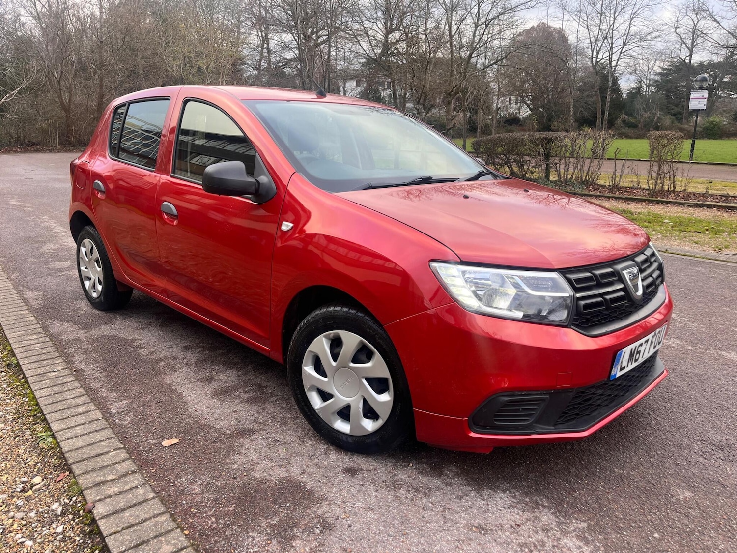 Used Dacia Sandero 2017 for sale - 77163336: Photo 2