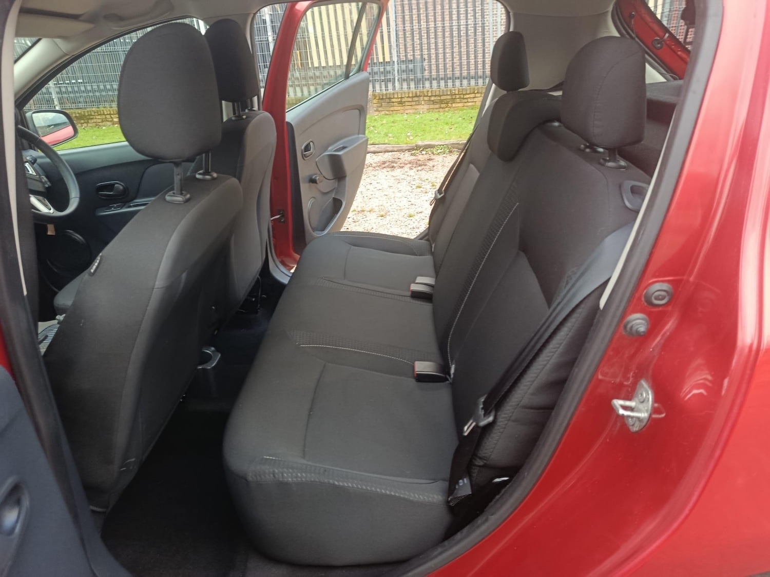 Used Dacia Sandero 2017 for sale - 77163336: Photo 31