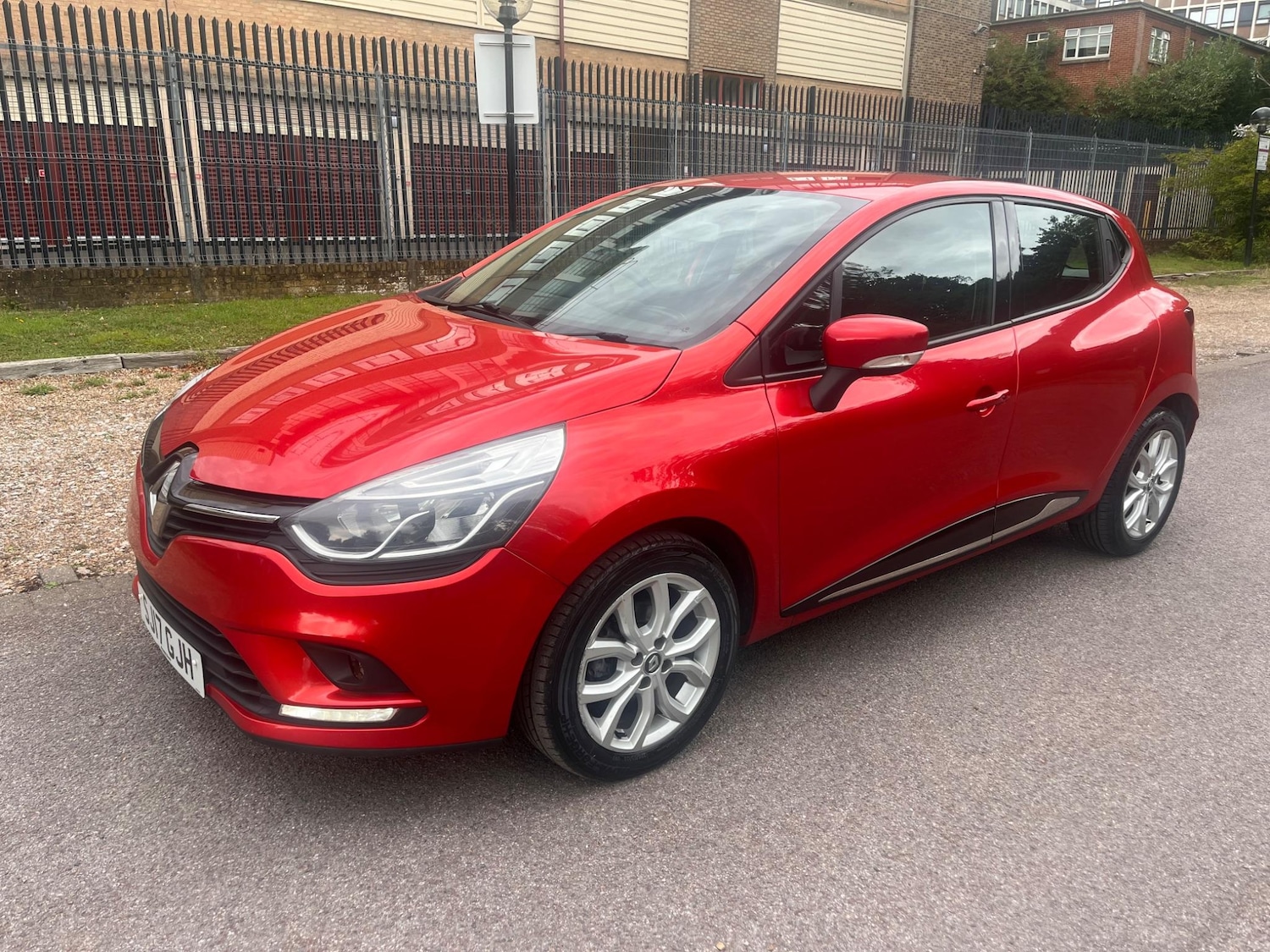 Used Renault Clio 2017 for sale - 75377054: Photo 24