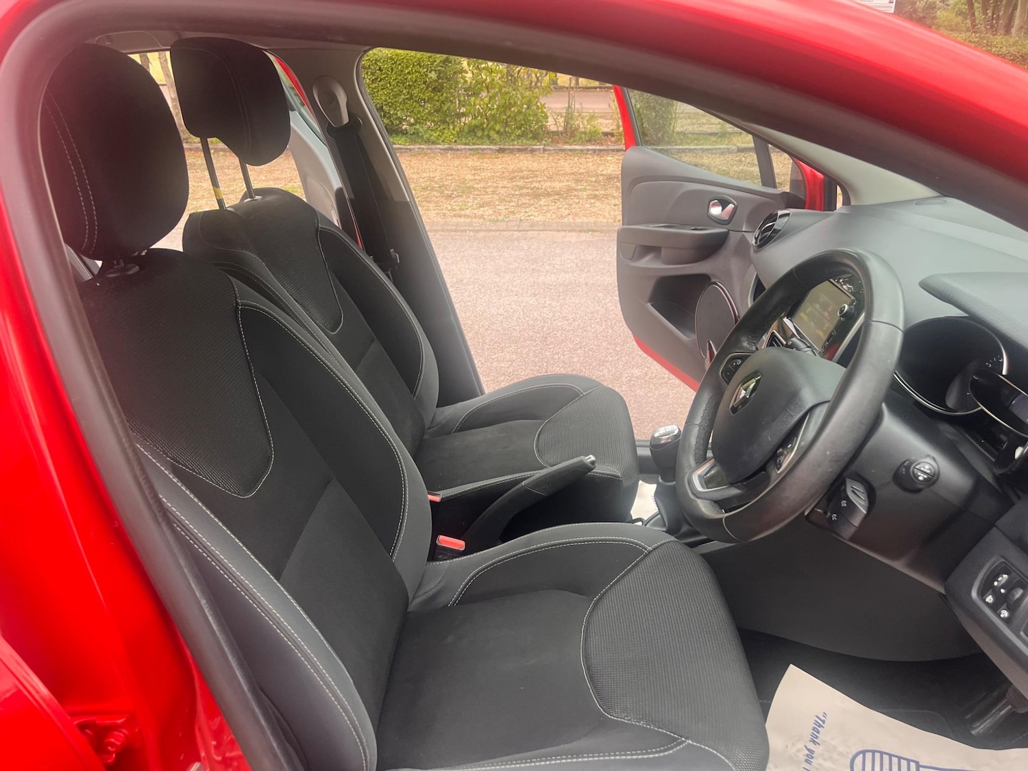 Used Renault Clio 2017 for sale - 75377054: Photo 25