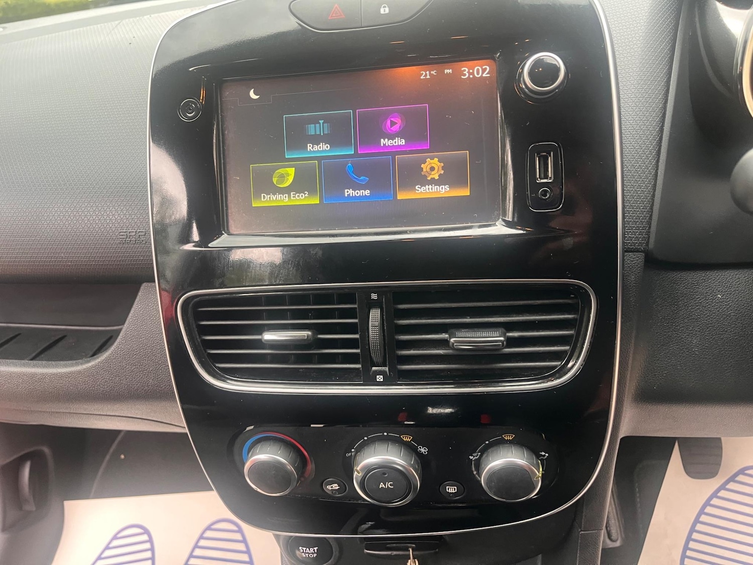 Used Renault Clio 2017 for sale - 75377054: Photo 28