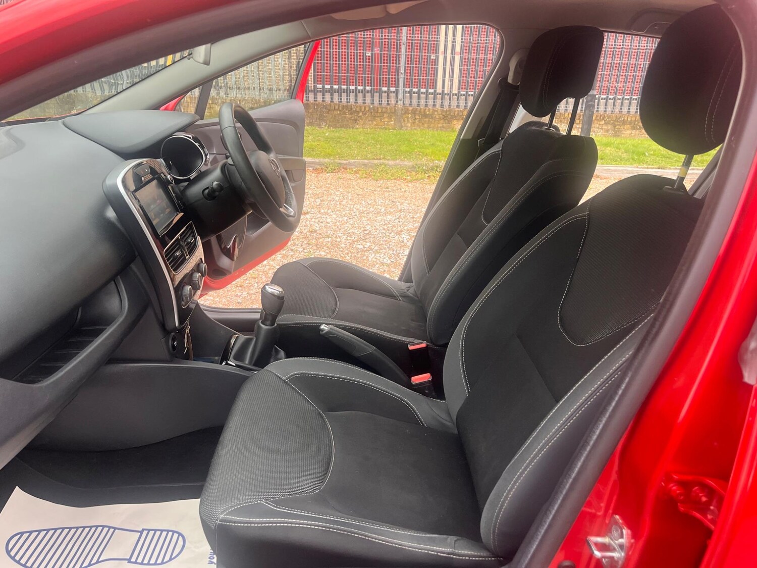 Used Renault Clio 2017 for sale - 75377054: Photo 34