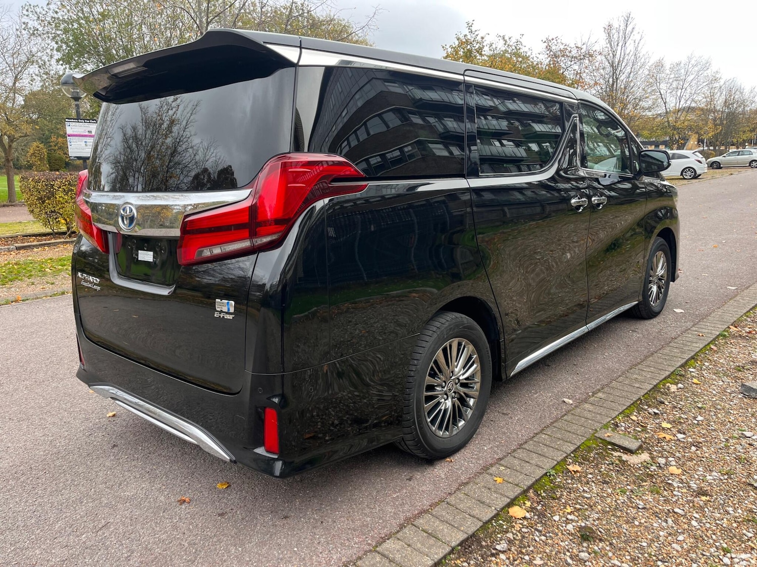 Used Toyota Alphard for sale - 76512259: Photo 23