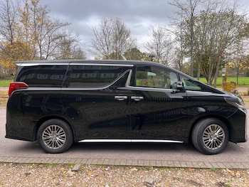 Used Toyota Alphard 2023 for sale - 76512259: Photo