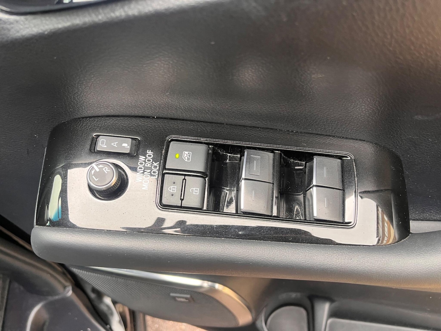 Used Toyota Alphard for sale - 76512259: Photo 52