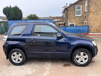 (13) - 1.6 VVT SZ3 4WD Euro 4 3dr