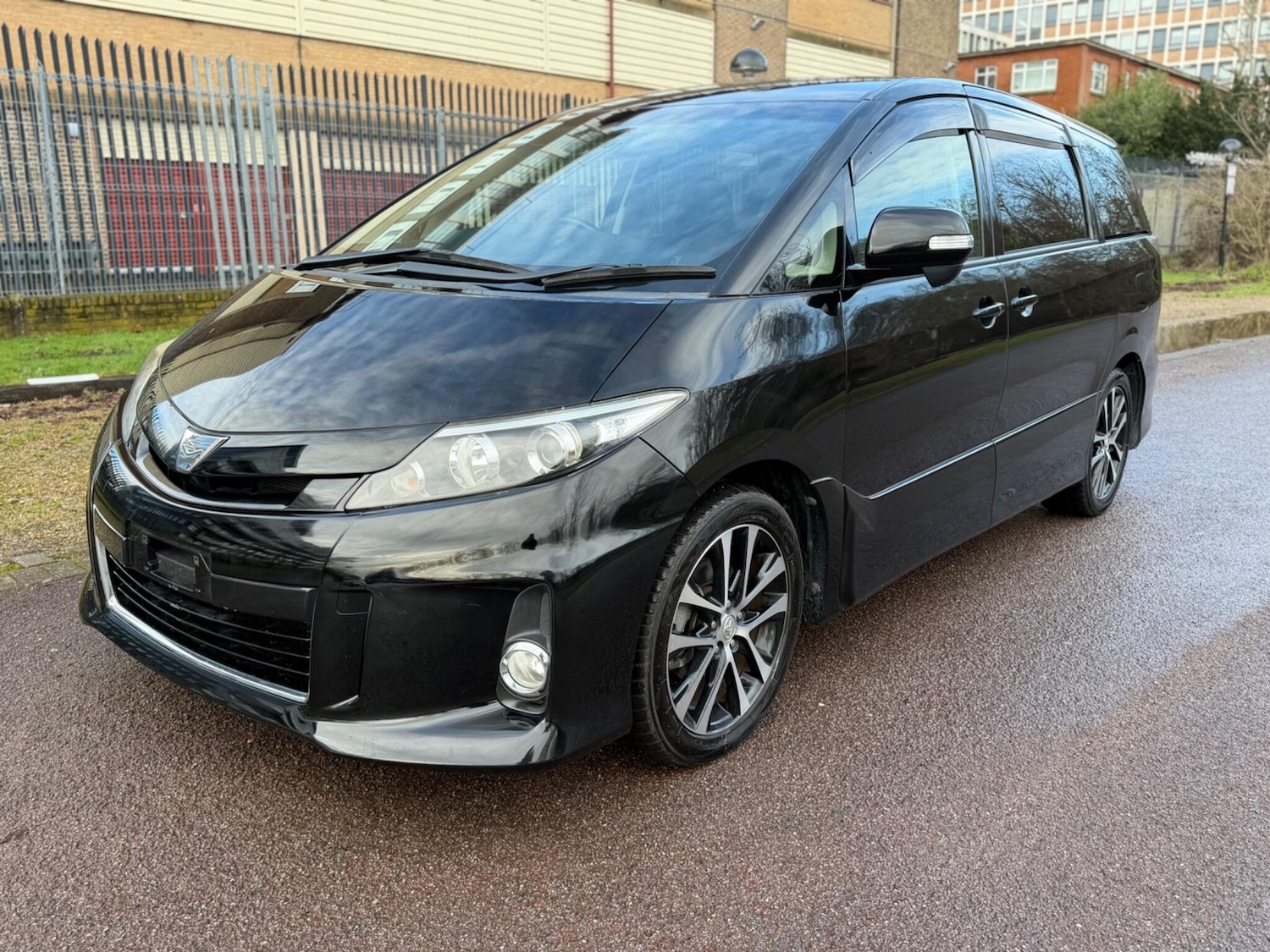 Used Toyota Estima for sale - 77427576: Photo 16