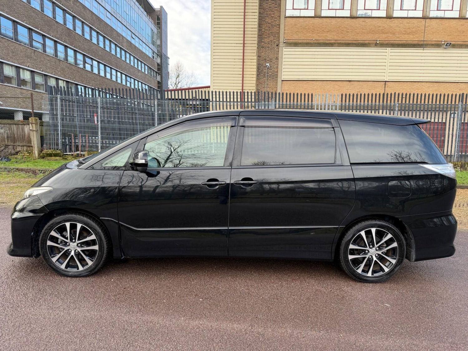 Used Toyota Estima for sale - 77427576: Photo 18