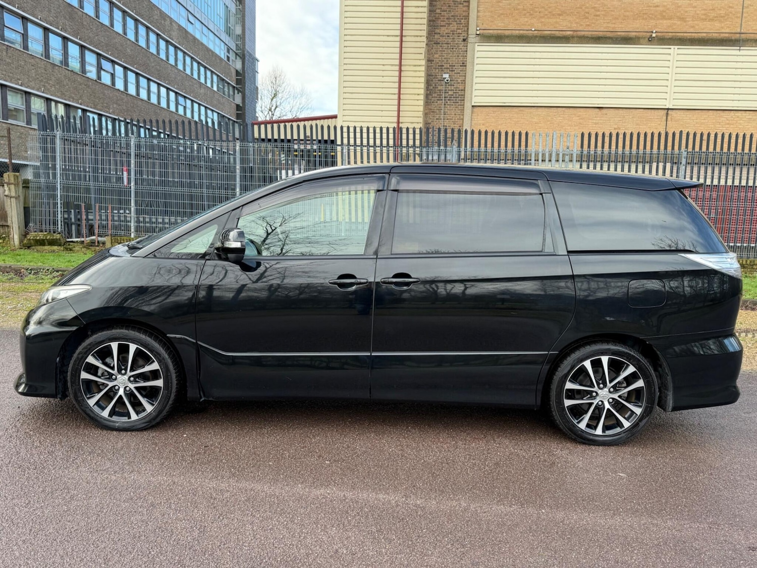 Used Toyota Estima for sale - 77427576: Photo 19