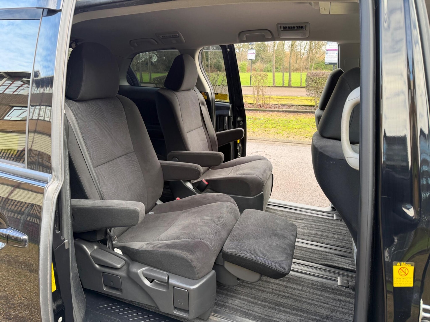 Used Toyota Estima for sale - 77427576: Photo 7