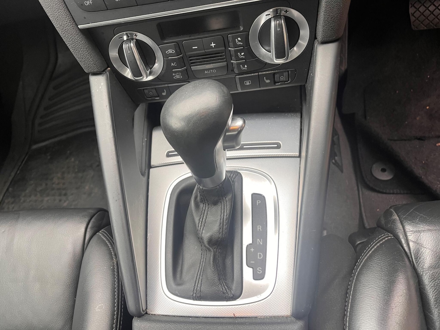 Used Audi A3 2010 for sale - 76592338: Photo 33