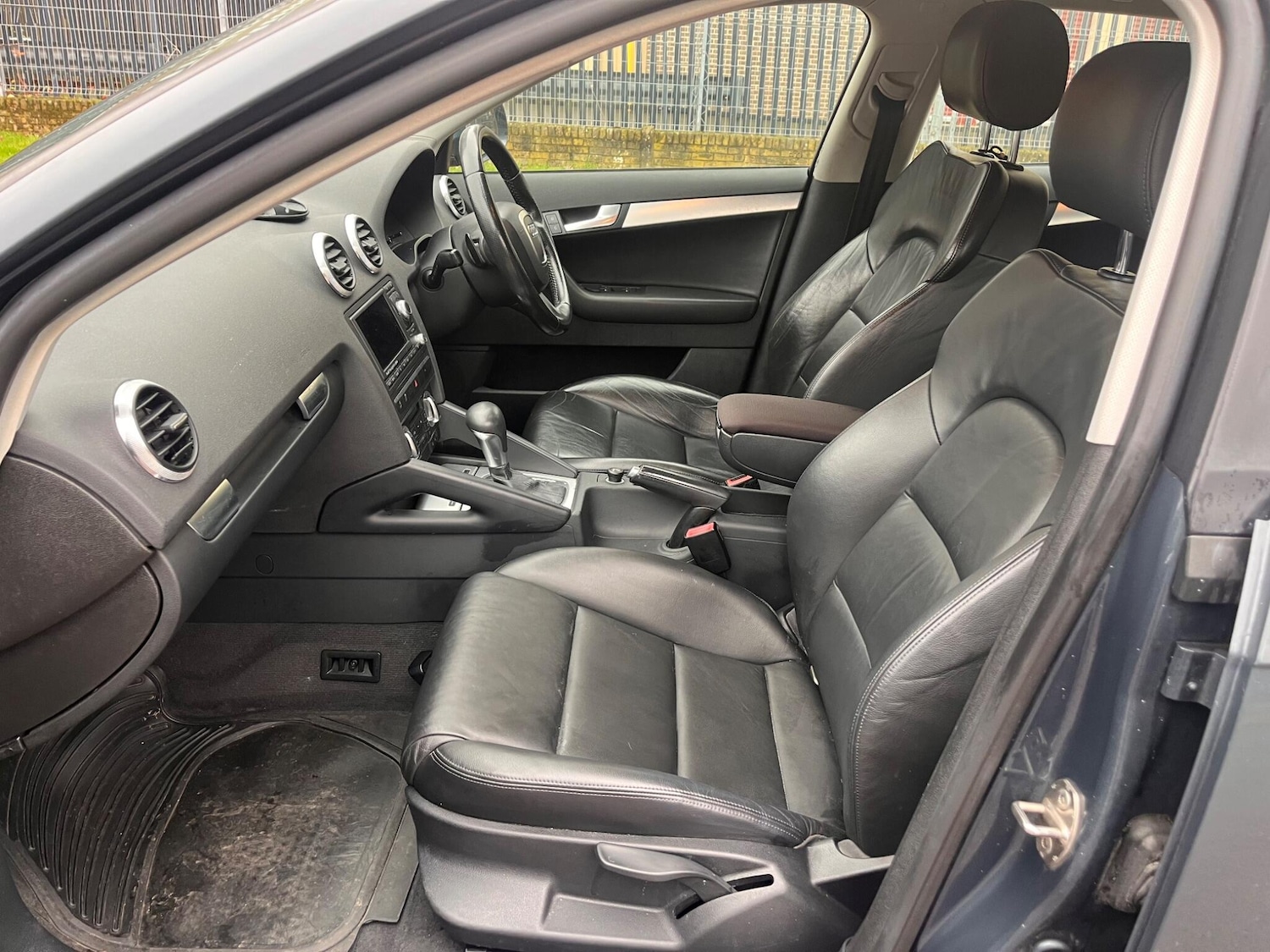 Used Audi A3 2010 for sale - 76592338: Photo 7