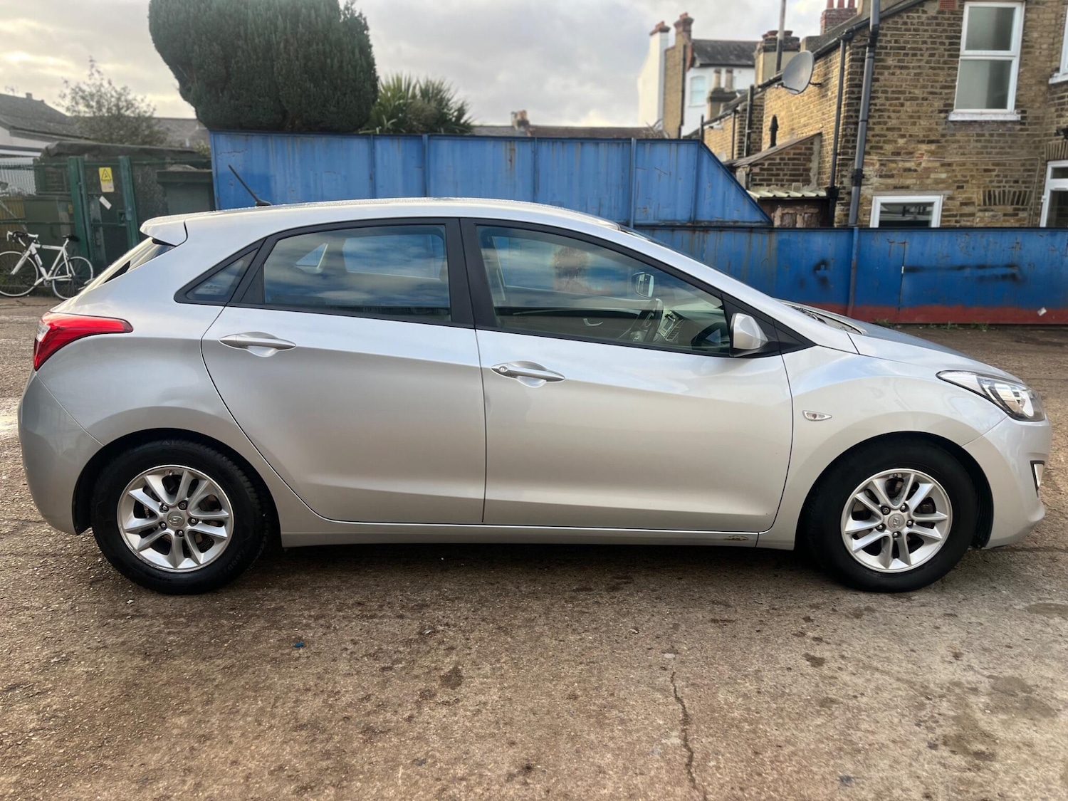 Used Hyundai i30 2015 for sale - 76742833: Photo 3