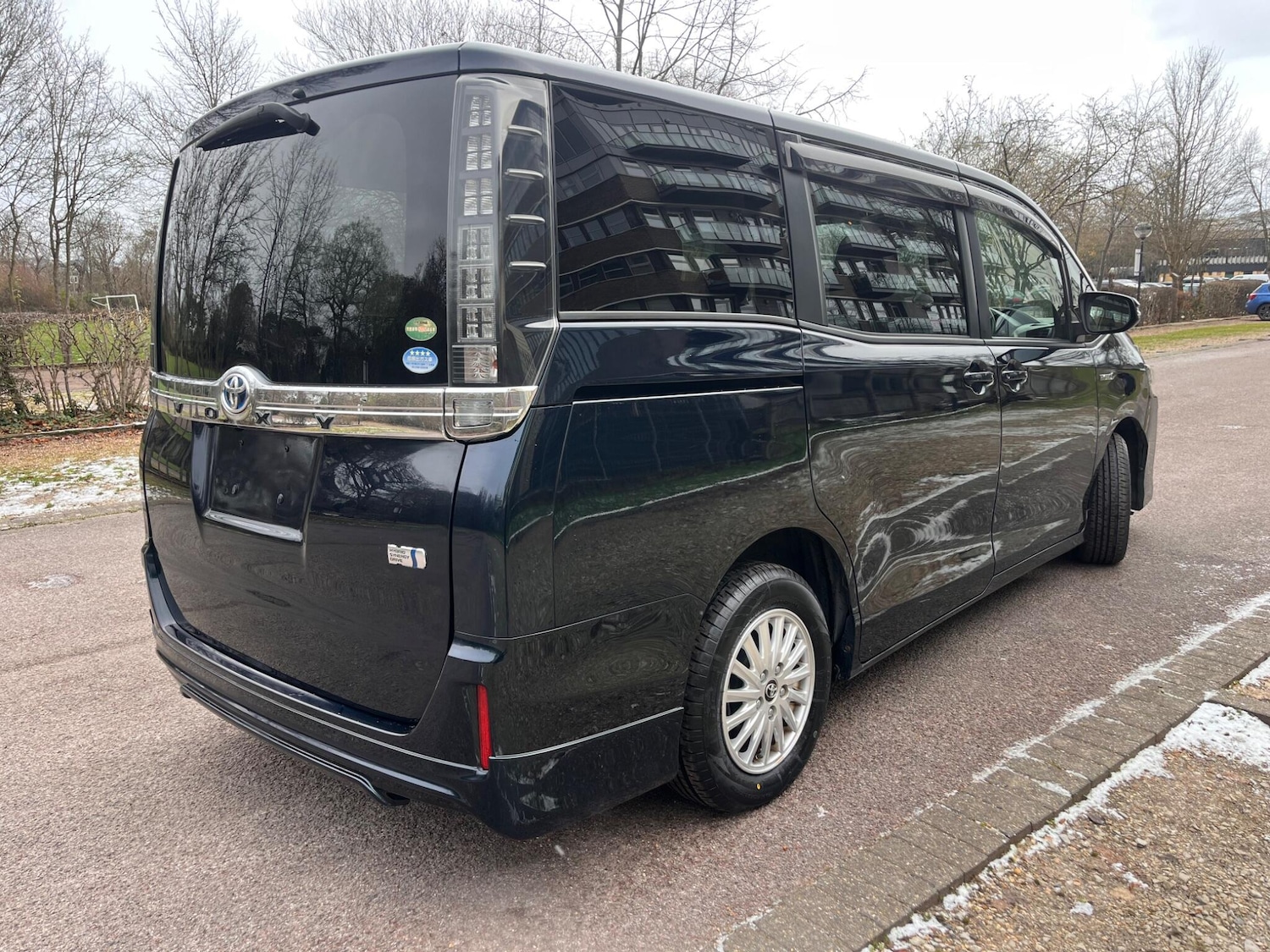 Used Toyota Voxy for sale - 77120465: Photo 13