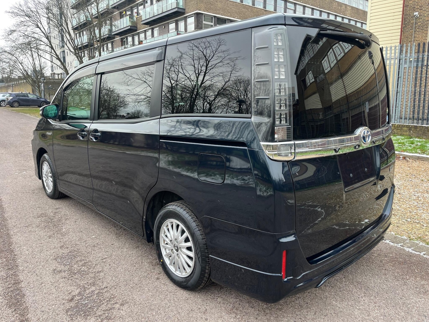 Used Toyota Voxy for sale - 77120465: Photo 29