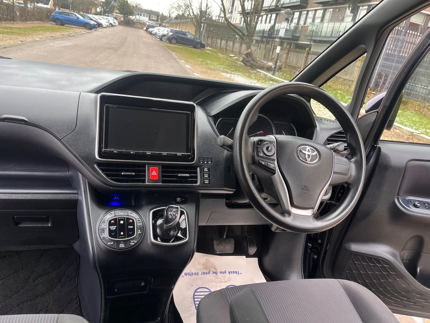 Used Toyota Voxy for sale - 77120465: Photo 45