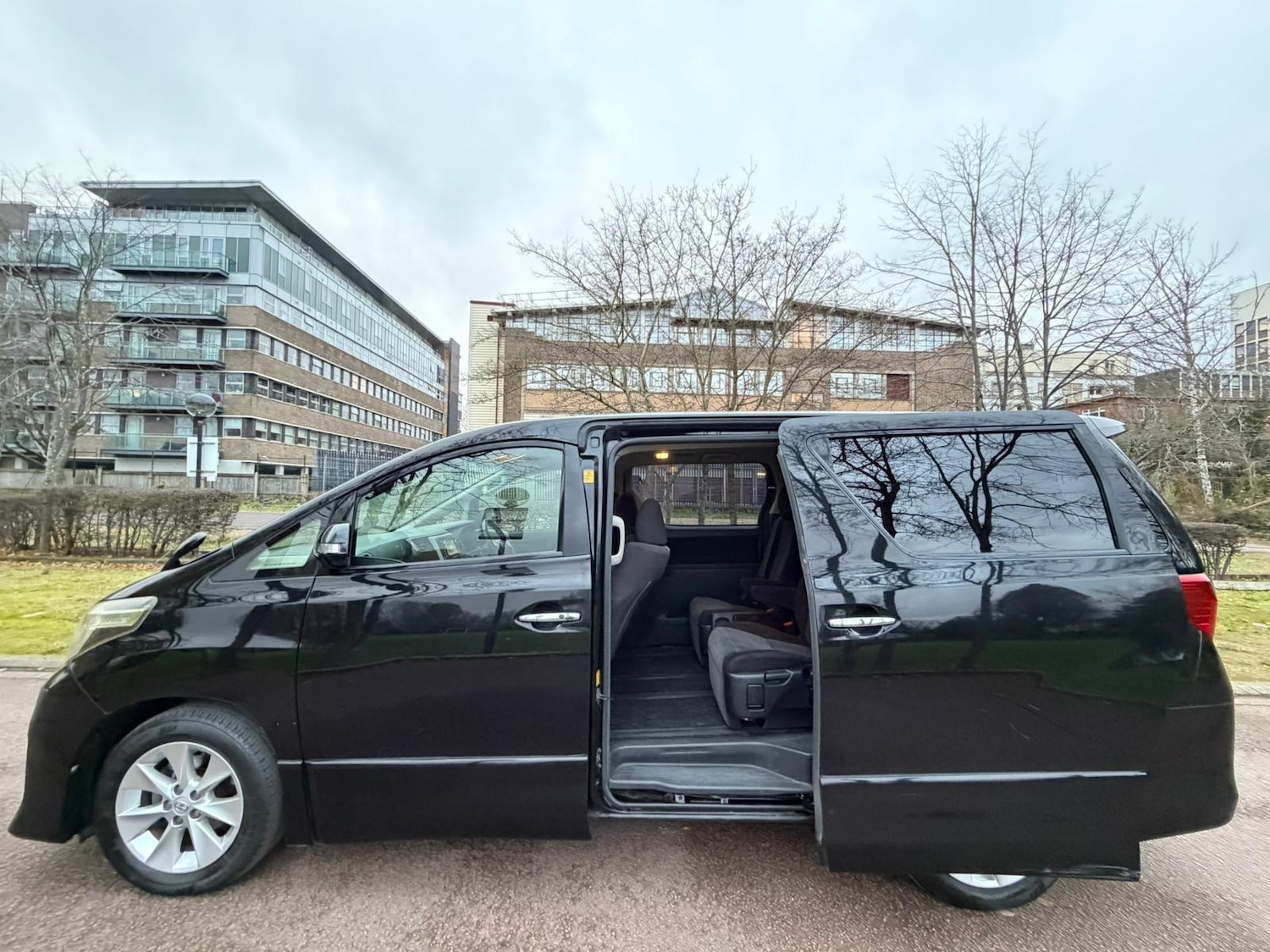 Used Toyota Alphard for sale - 76953462: Photo 15