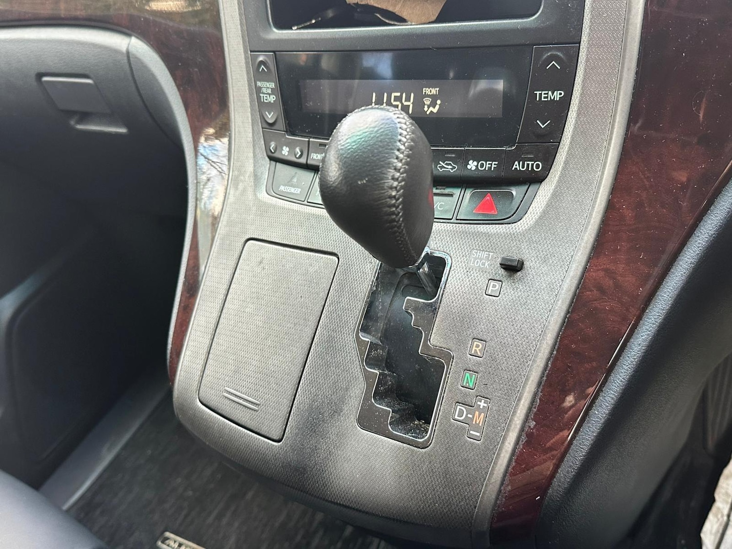 Used Toyota Alphard 2025 for sale - 76953462: Photo 32