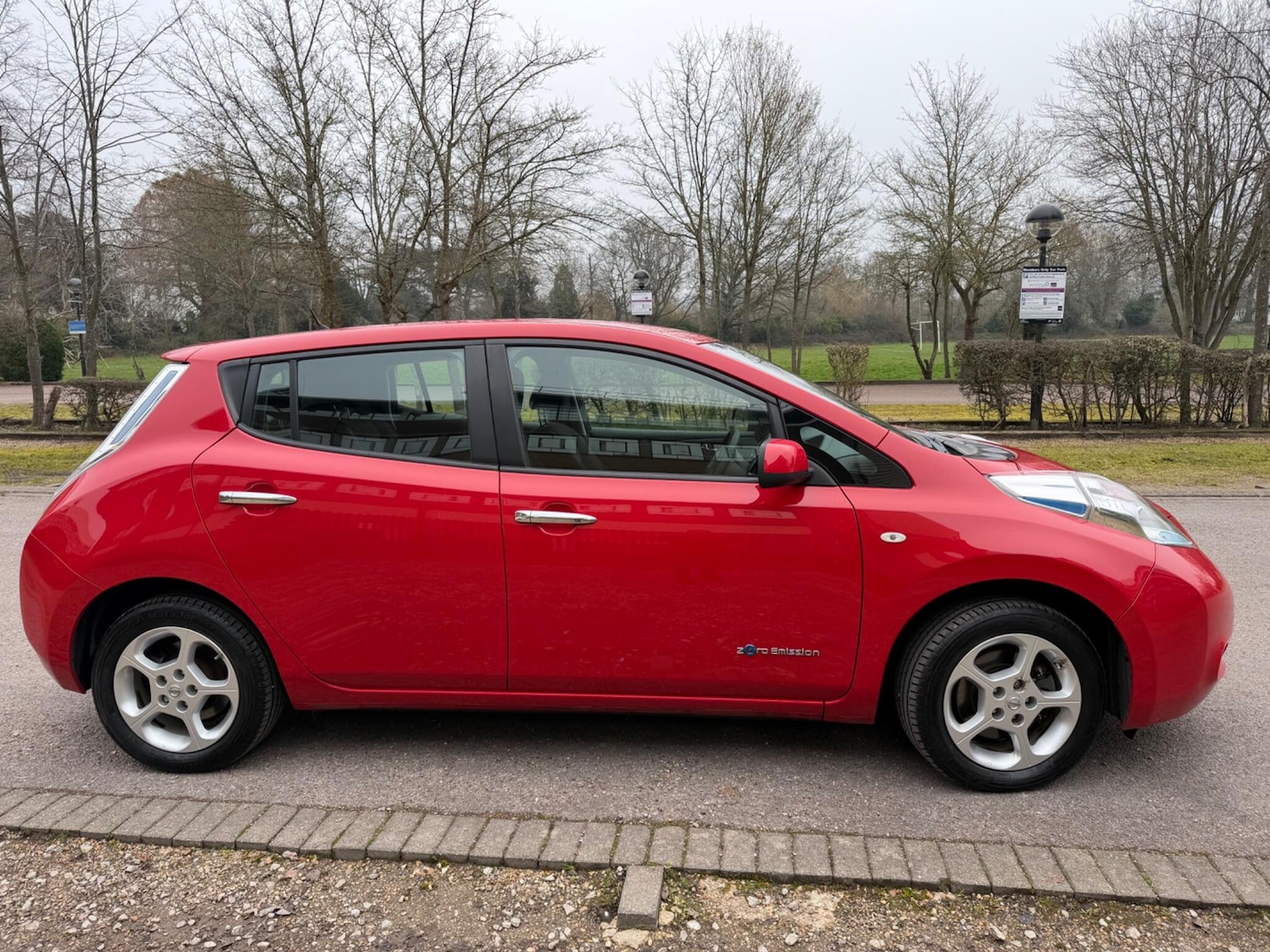 Used Nissan Leaf for sale - 77784697: Photo 3