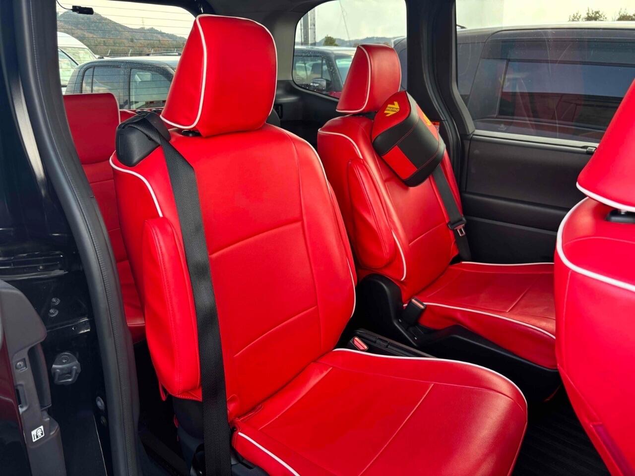 Used Toyota Noah for sale - 77754147: Photo 30