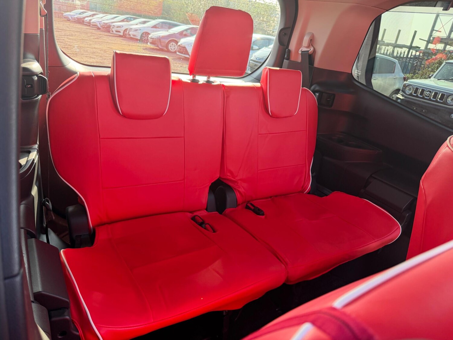 Used Toyota Noah for sale - 77754147: Photo 38