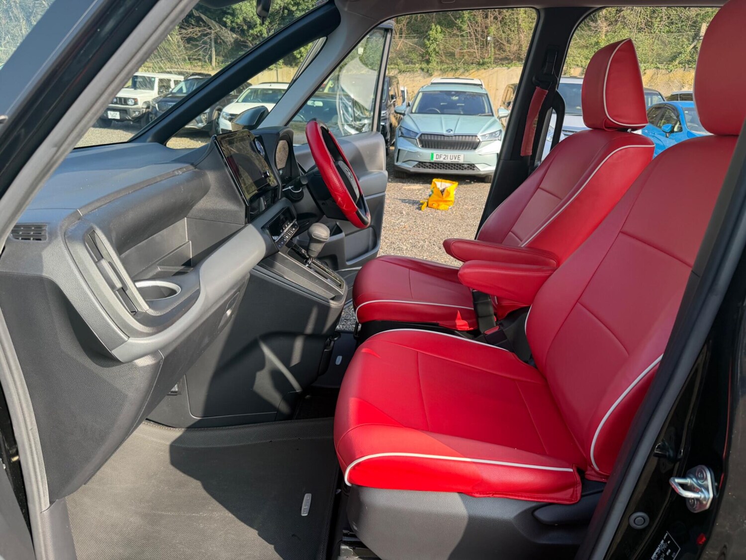 Used Toyota Noah for sale - 77754147: Photo 45