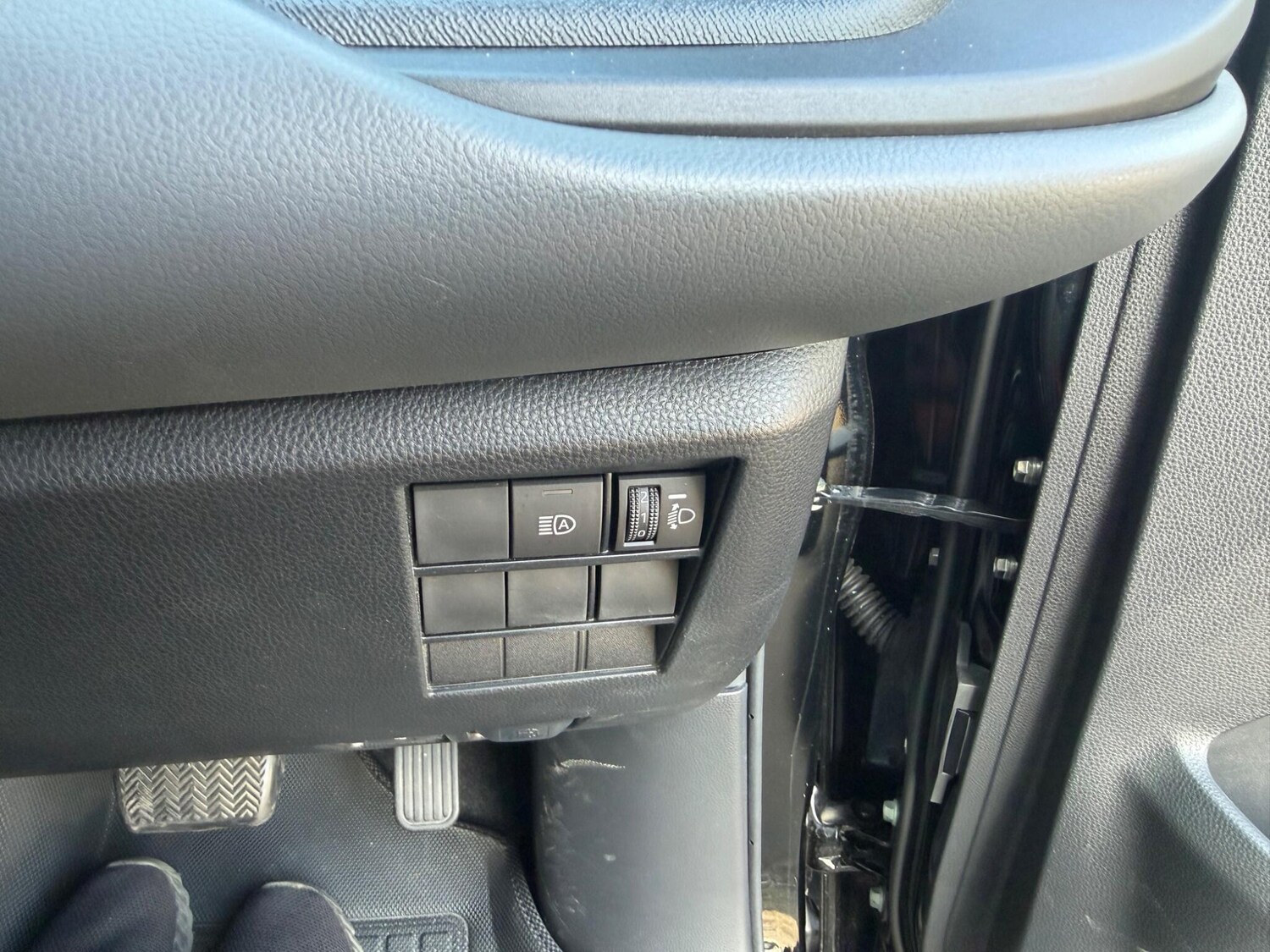 Used Toyota Noah for sale - 77754147: Photo 50