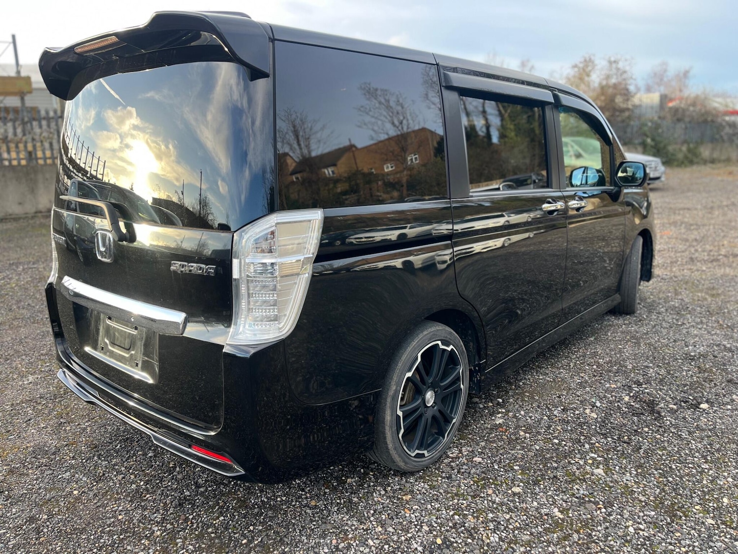 Used Honda Stepwagon for sale - 77291296: Photo 31