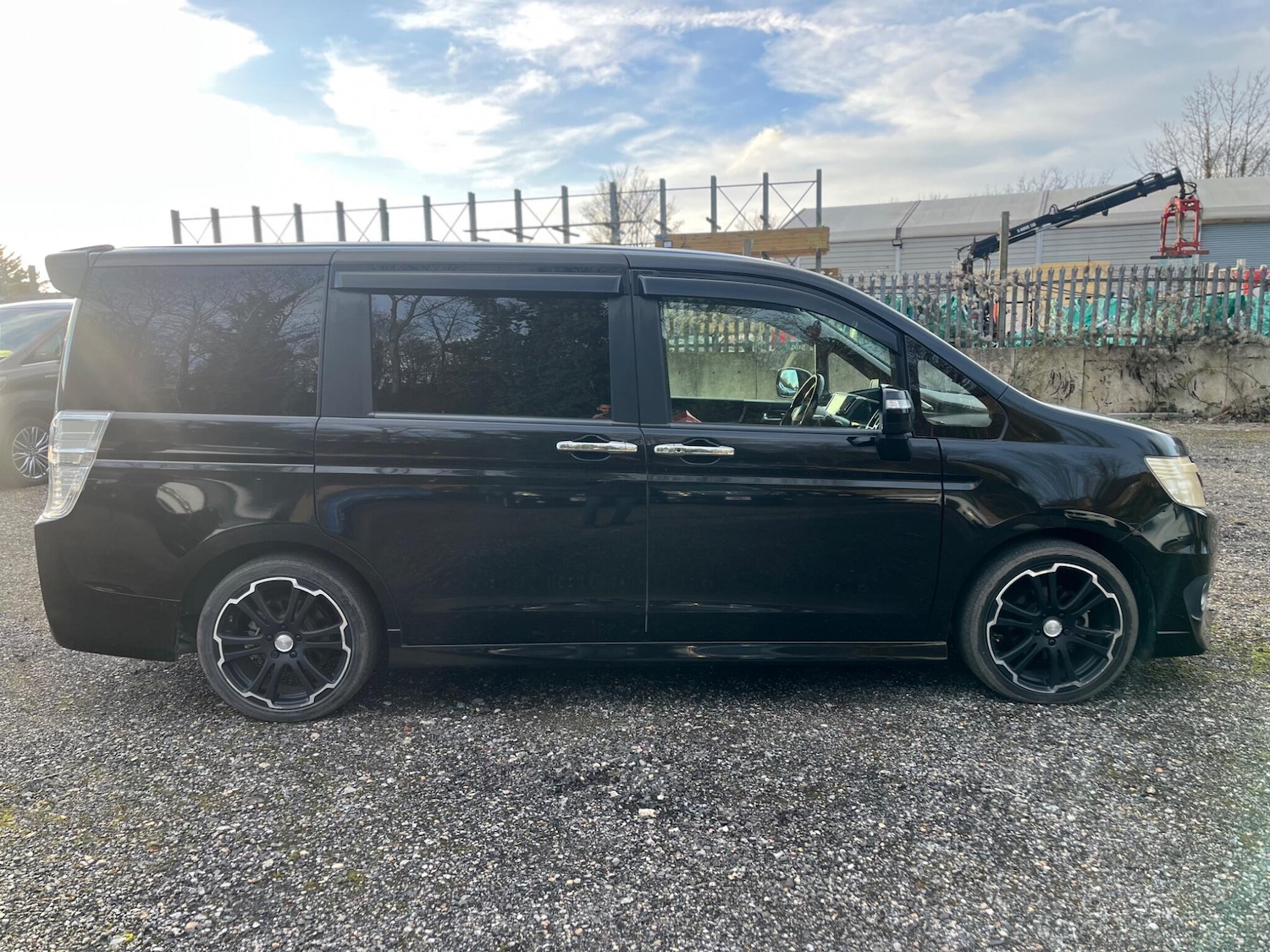 Used Honda Stepwagon for sale - 77291296: Photo 33