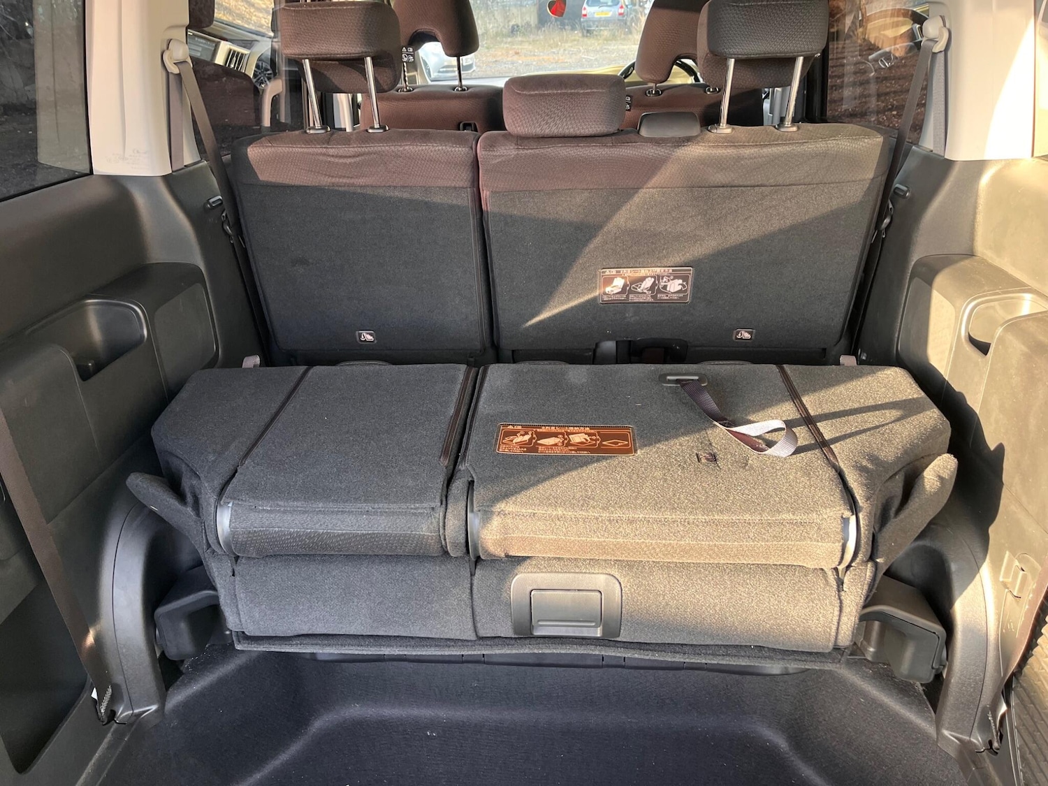 Used Honda Stepwagon for sale - 77291296: Photo 47