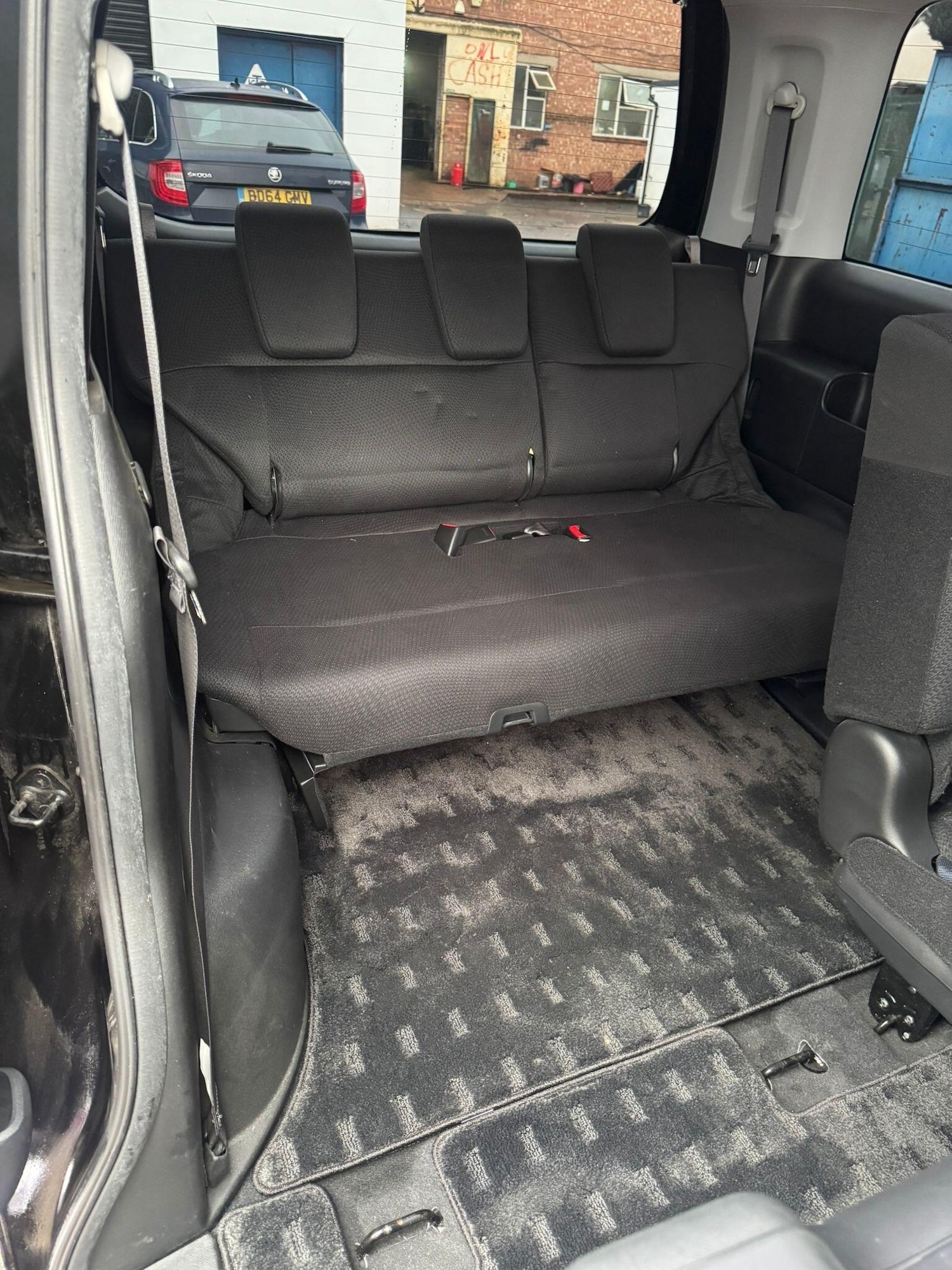 Used Honda Stepwagon for sale - 77291296: Photo 5