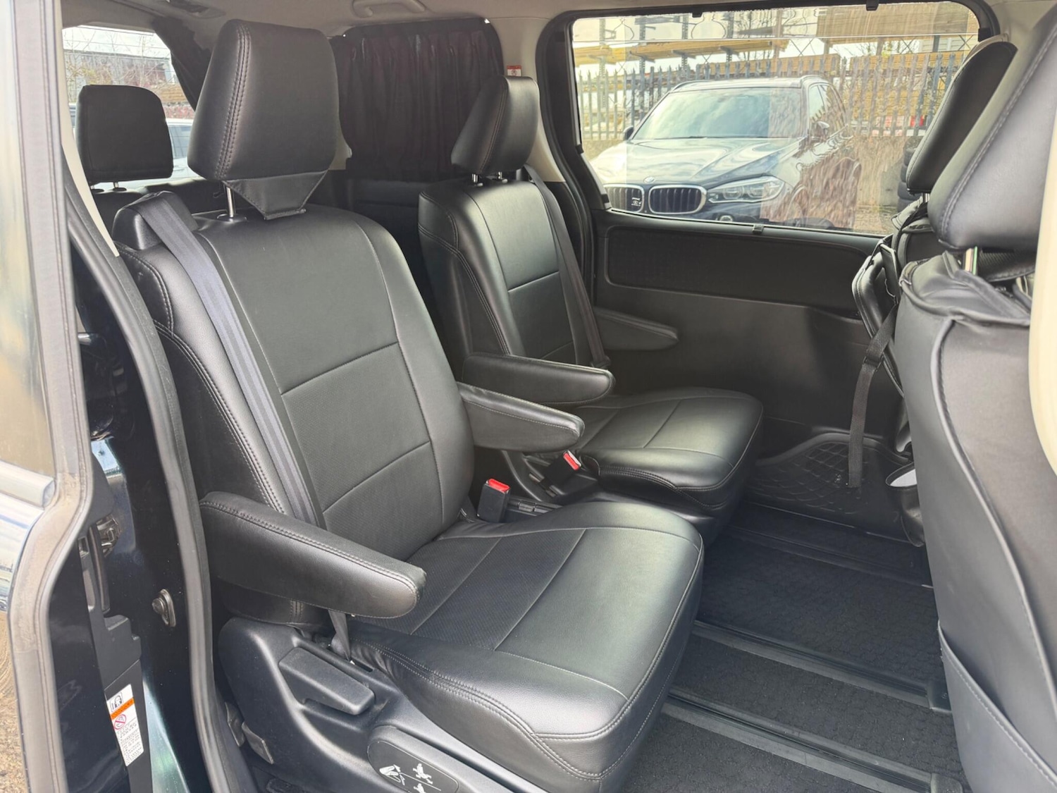 Used Toyota Voxy for sale - 78136162: Photo 12