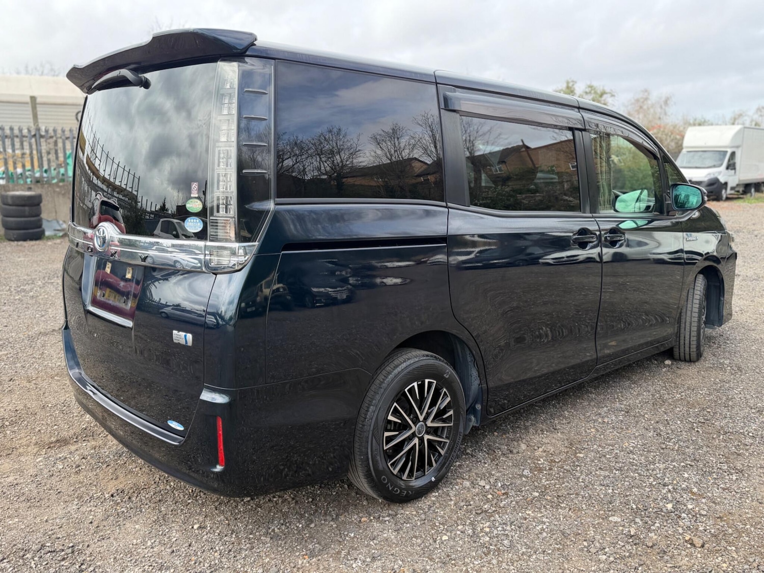 Used Toyota Voxy for sale - 78136162: Photo 15