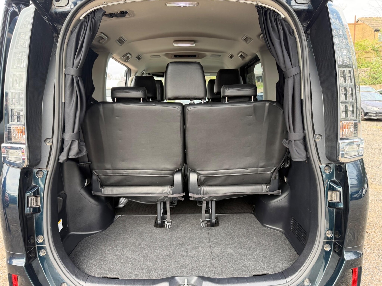 Used Toyota Voxy for sale - 78136162: Photo 21