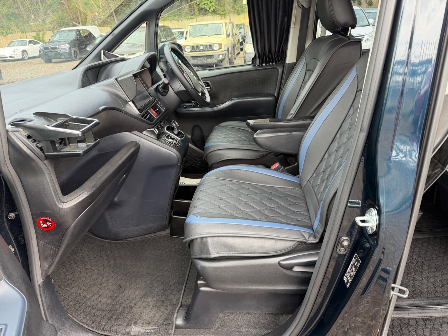 Used Toyota Voxy for sale - 78136162: Photo 24