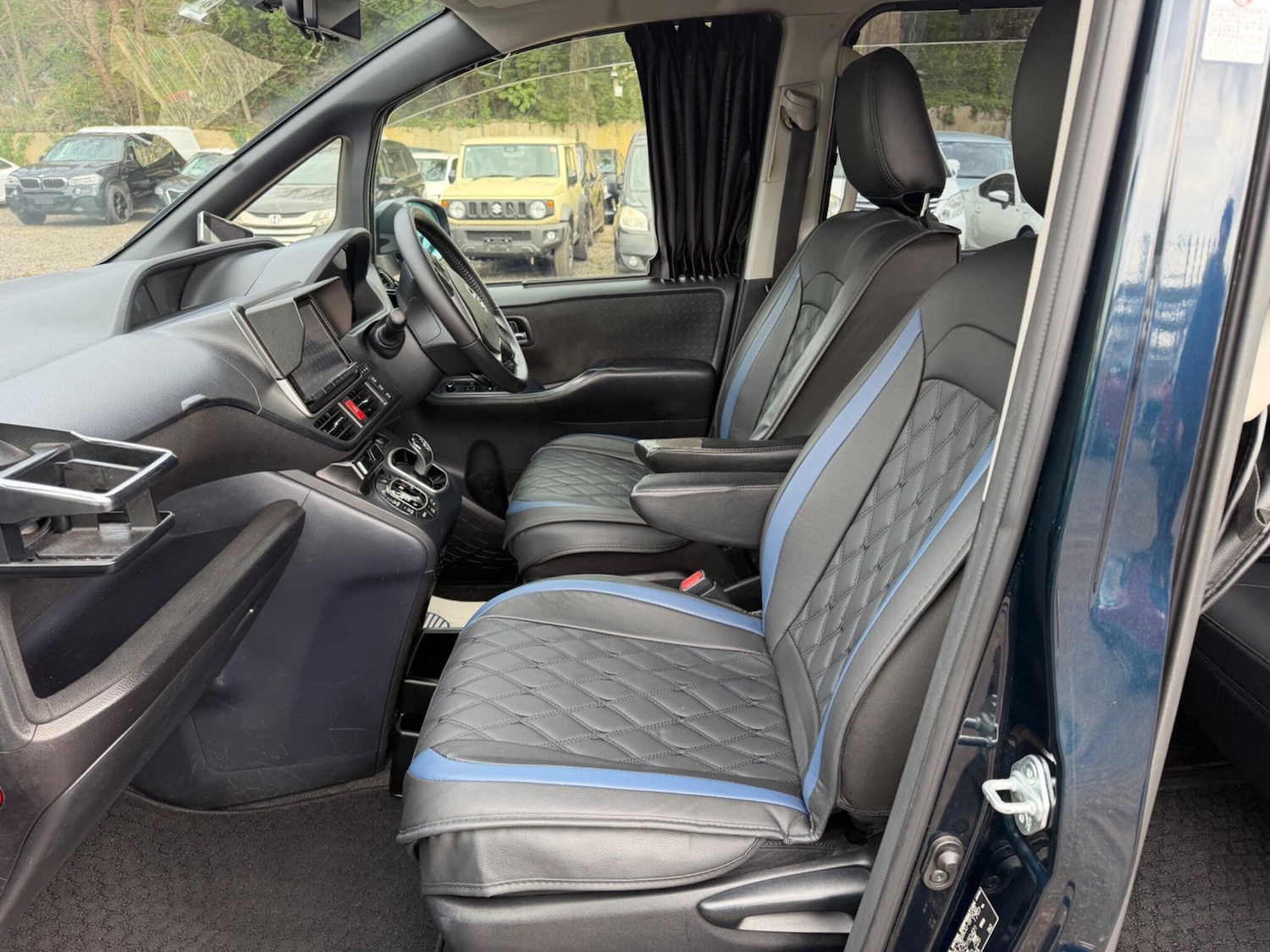 Used Toyota Voxy for sale - 78136162: Photo 26